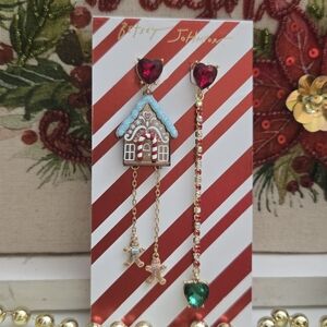 ❌️SOLD❌️Betsey Johnson Christmas Dangle Earrings NWT
